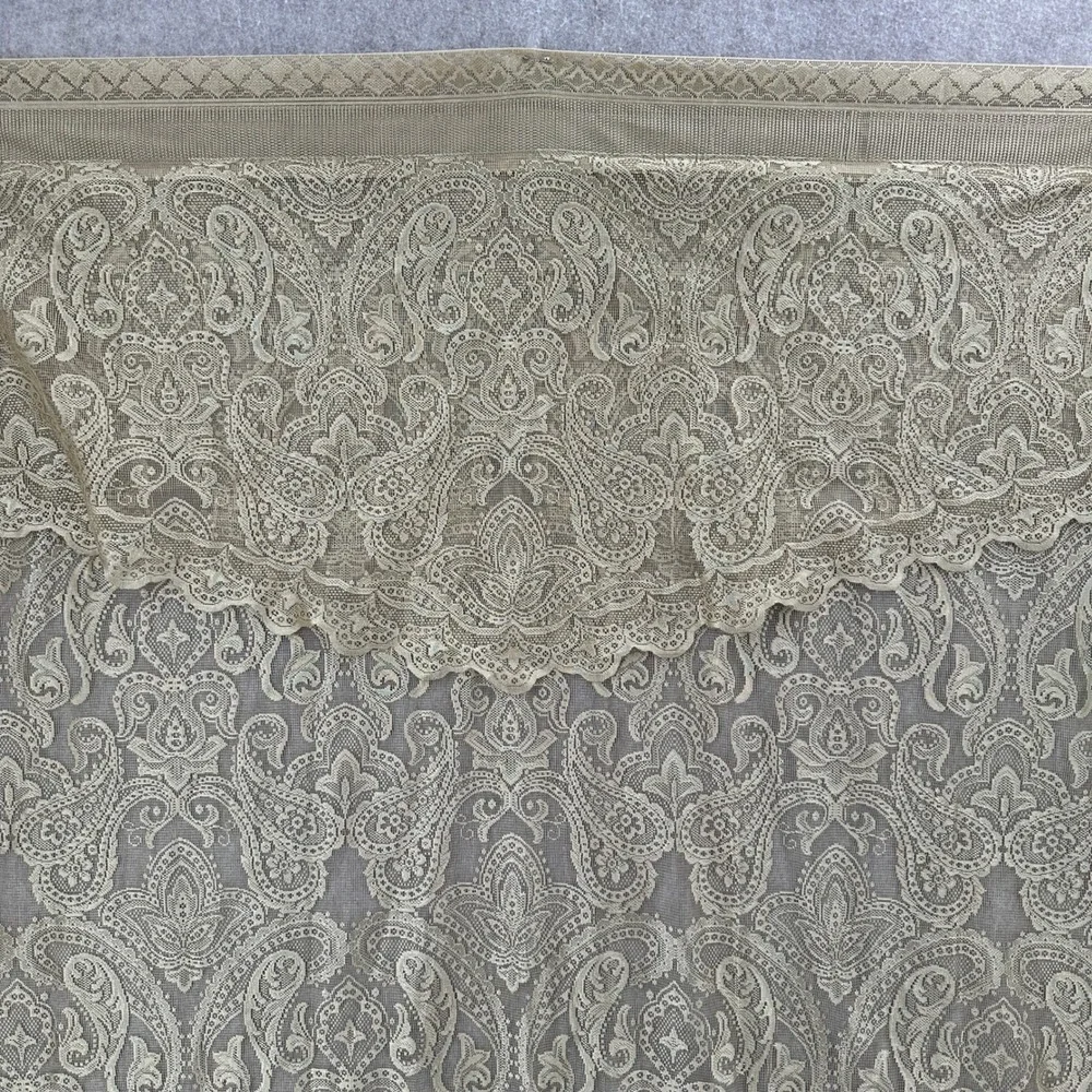 VTG Curtain Gold Lace Paisley Panel with Attached Valance 56x84 Made in Turkey